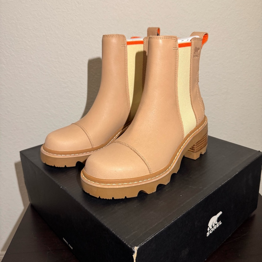 Sorel Joan Now Chelsea Boot Honest Beige Size 8.5